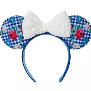 NWT: Disney Minnie Mouse cottage ears!